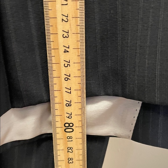 Hugo Boss Charcoal Pinstripe Men's Suit - 36 - Picture 8 of 16